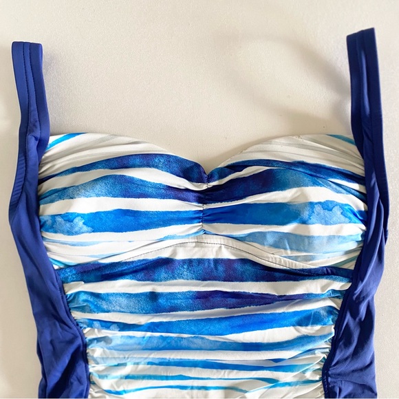 NEW Disney Parks Minnie Mouse One Piece Swimsuit in blue/white -Size Medium - Picture 2 of 10